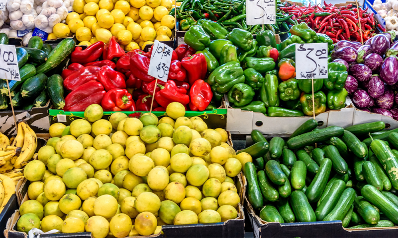 picture of fruit and veg at a market stall